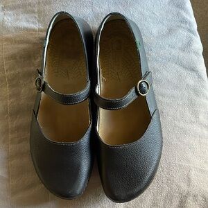 El Naturalista Black Leather Mary Jane Flats, Size 41 (US 9.5-10). Buckle Strap
